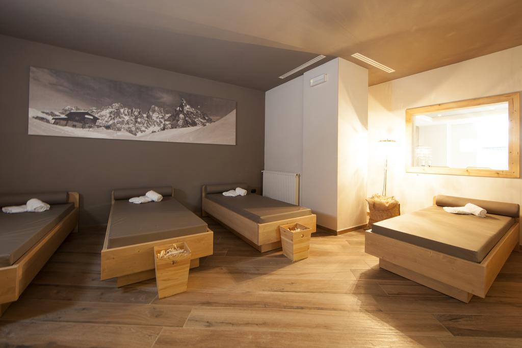 Aparthotel Wellness Villa Di Bosco Tesero Exterior foto